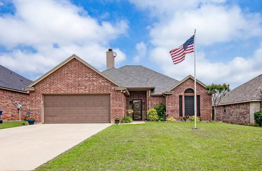 806 Spring Creek Street, Cleburne, TX 76031