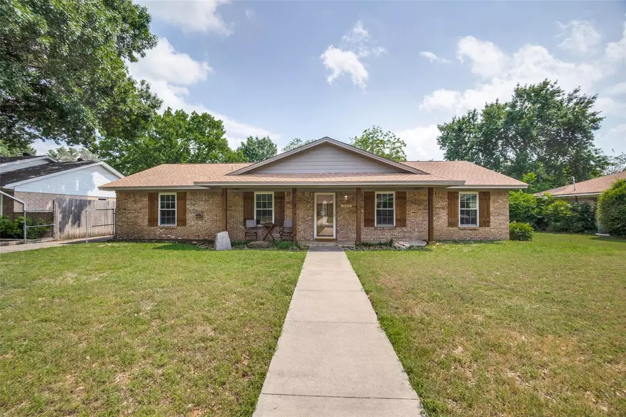 1006 Imperial Drive, Denton, TX 76209