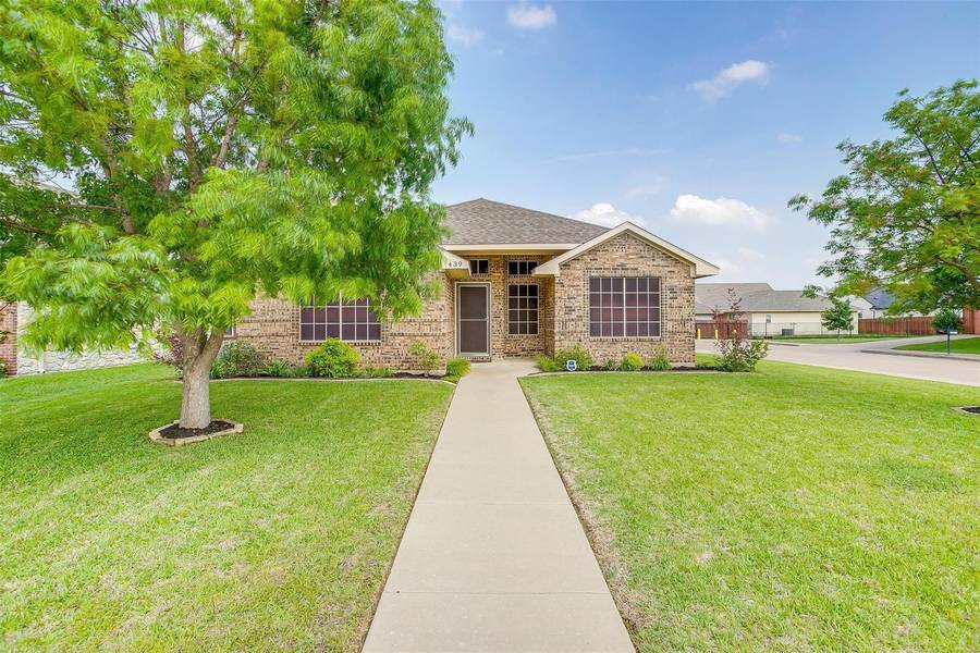 439 Tinker Trail, Burleson, TX 76028