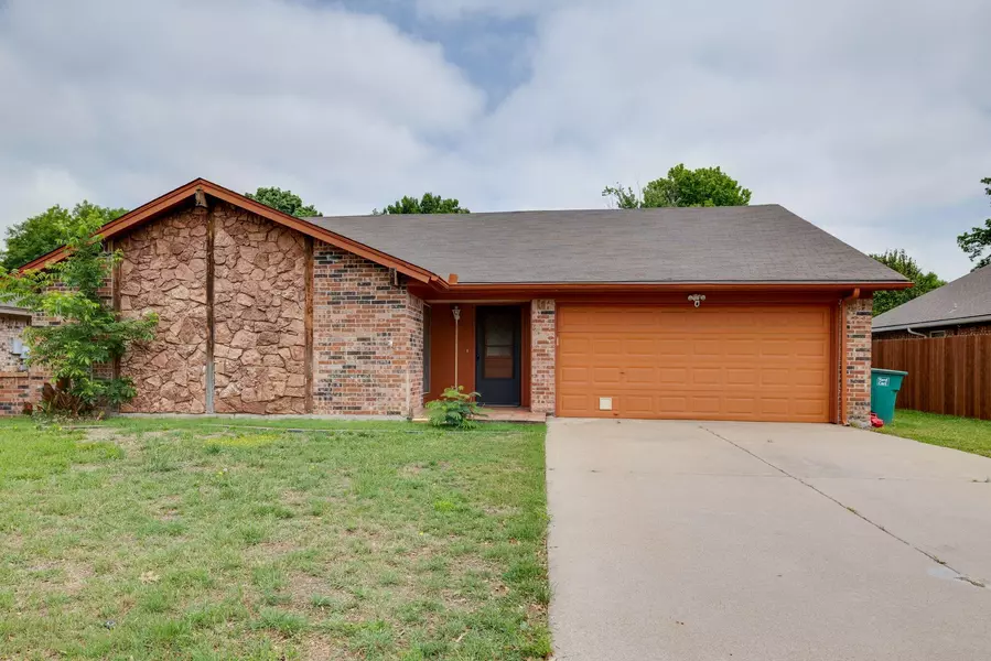 4113 Longleaf Lane, Fort Worth, TX 76137