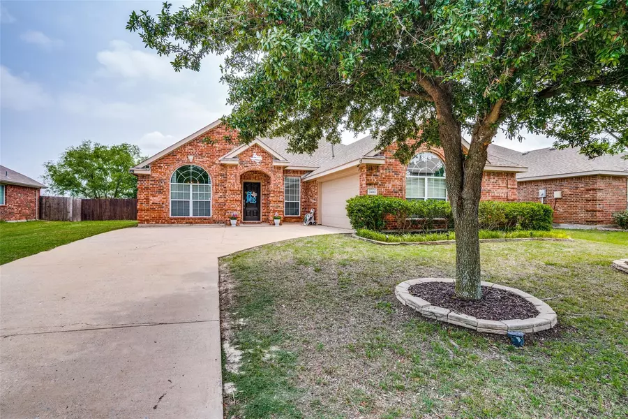 3410 Glenview Way, Rowlett, TX 75089