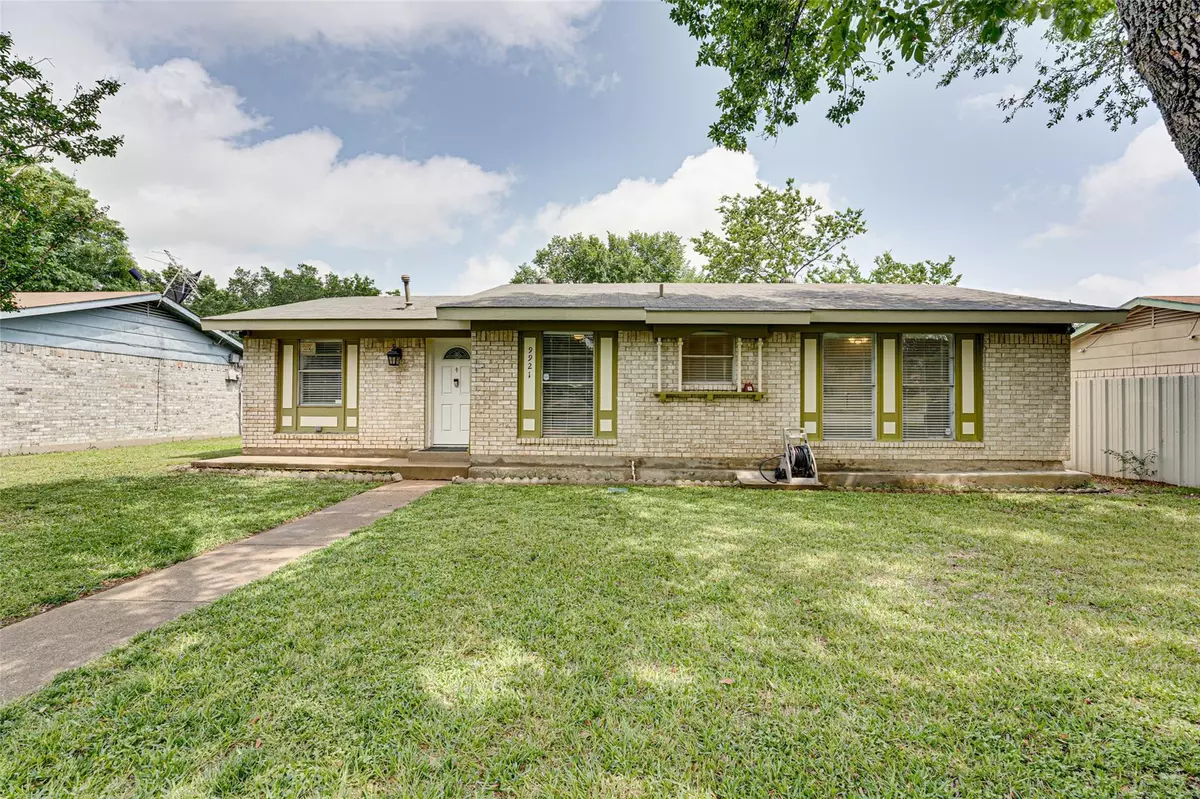 Dallas, TX 75227,9921 Bluffcreek Drive