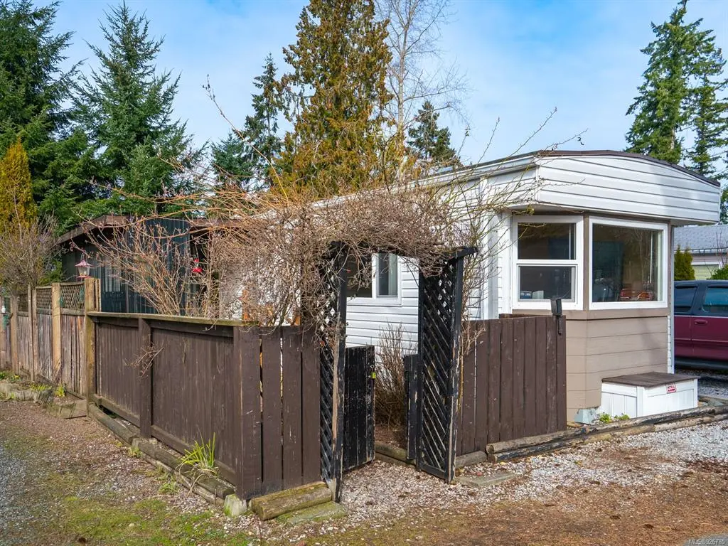 Lantzville, BC V0R 2H0,6820 Parklands Pl #25