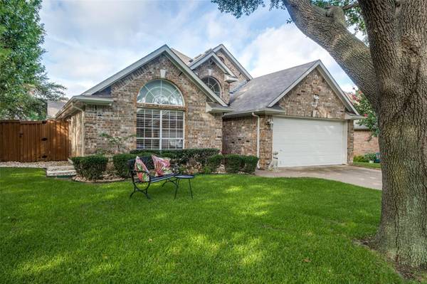 3808 Waterford Drive, Addison, TX 75001