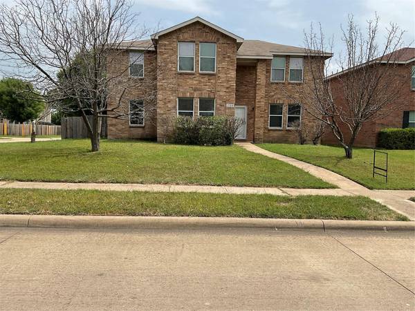 1508 Swift Fox Drive, Lancaster, TX 75134