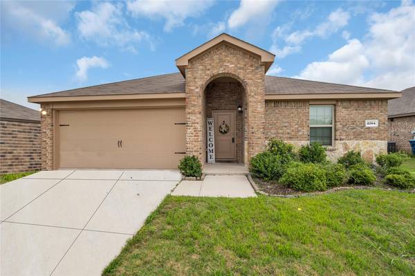 2704 Marotto Way, Seagoville, TX 75159