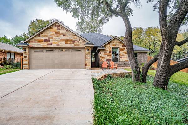 5604 Hondo Drive, Granbury, TX 76049