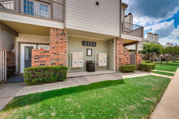 3121 Sondra Drive #201, Fort Worth, TX 76107