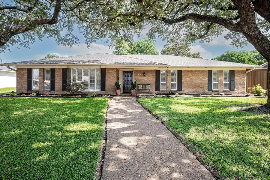 4751 Harvest Hill Road, Dallas, TX 75244