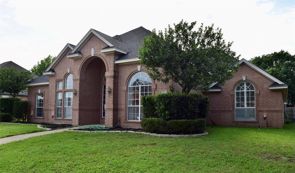 1317 Heritage Hill Drive, Desoto, TX 75115