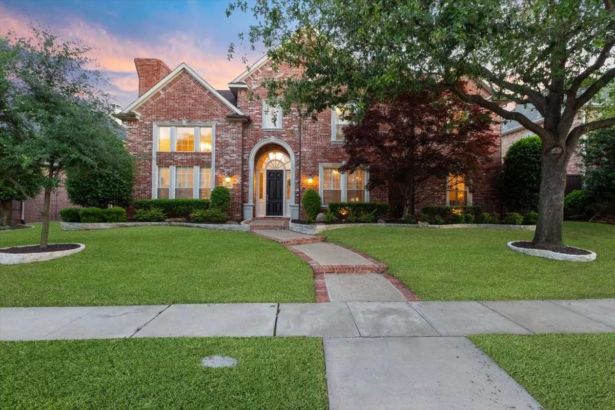 Plano, TX 75093,5732 Clarendon Drive