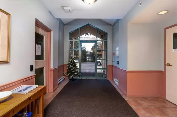 Saanich, BC V8X 5J3,799 Blackberry Rd #302