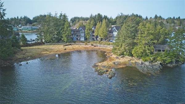 Ucluelet, BC V0R 3A0,1971 Harbour Dr #306