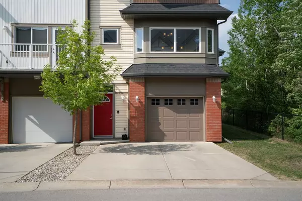 Calgary, AB T3H0K6,1002 Wentworth Villas SW