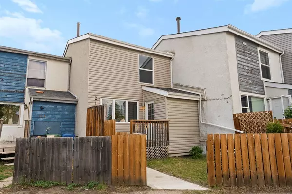 Calgary, AB T2A 5N3,212 Pensville Close SE