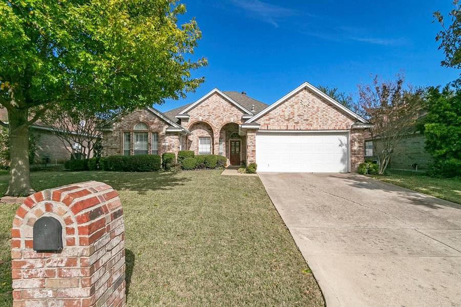 14 Zachary Court, Mansfield, TX 76063