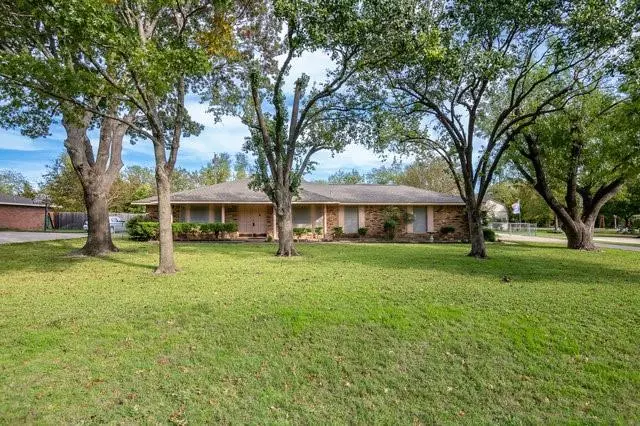 410 Shadowwood Trail, Ovilla, TX 75154