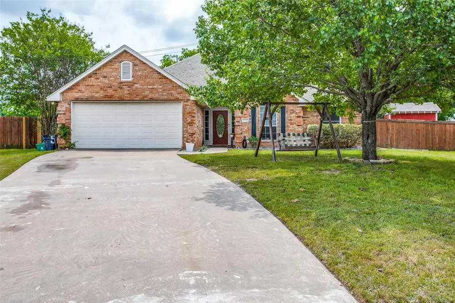 506 Wild Springs Drive, Midlothian, TX 76065