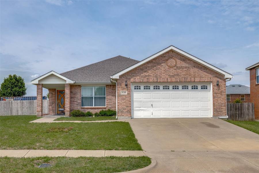 8140 Colwick Lane, Arlington, TX 76002