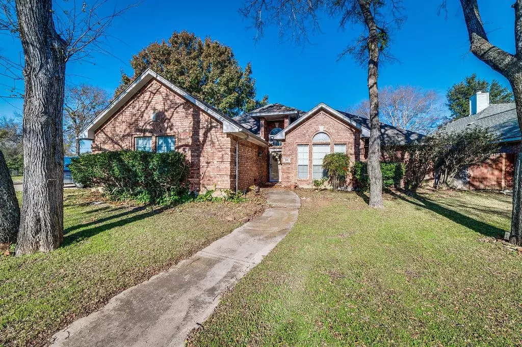 Mansfield, TX 76063,901 Red Oak Drive