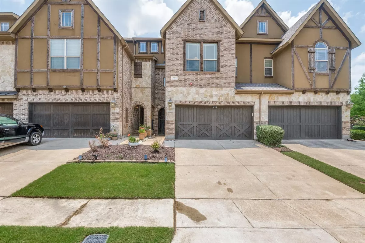 Euless, TX 76039,952 Brook Forest Lane