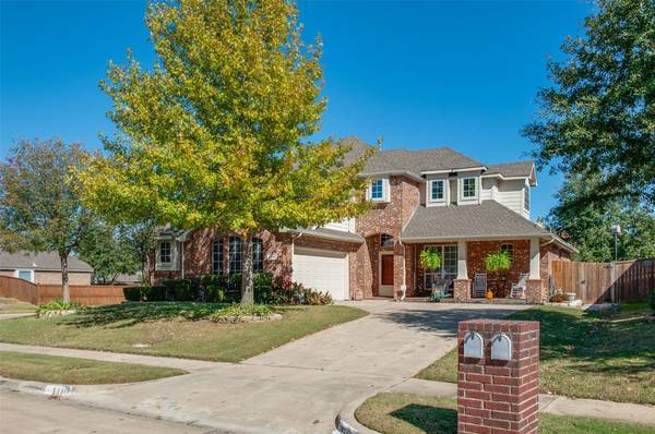 1310 PARKSIDE Drive, Mansfield, TX 76063