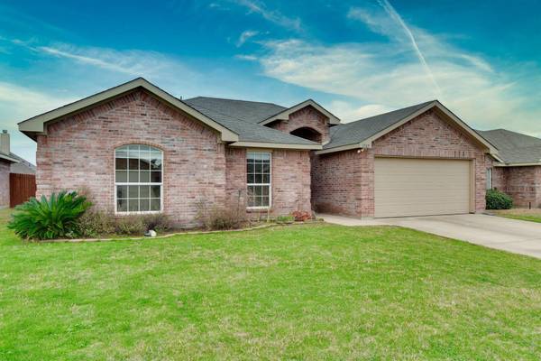 1707 Griffin Lane, Mansfield, TX 76063