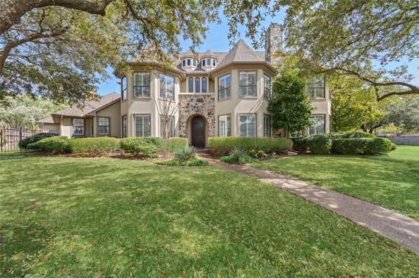 3300 Lakebrook Drive, Plano, TX 75093