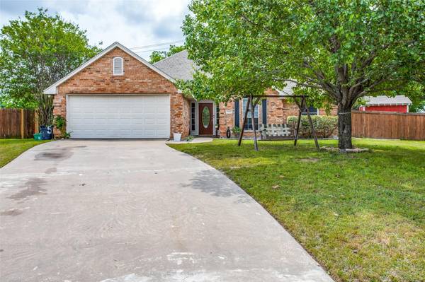 506 Wild Springs Drive, Midlothian, TX 76065