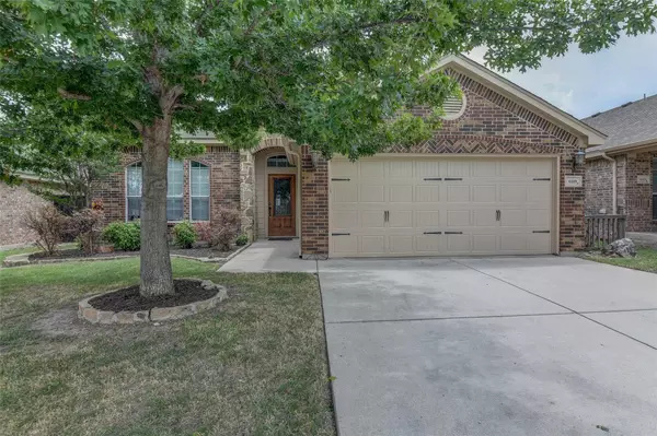 6109 Redear Drive, Fort Worth, TX 76179