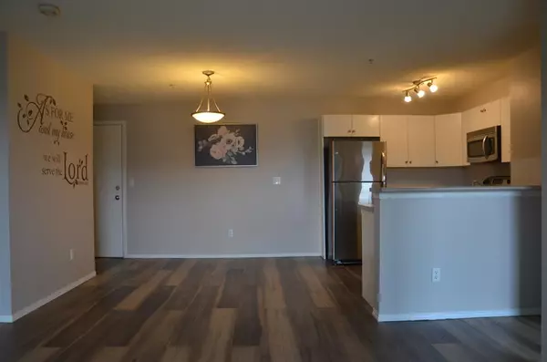 Calgary, AB T2Y 0H9,16969 24 ST SW #1207