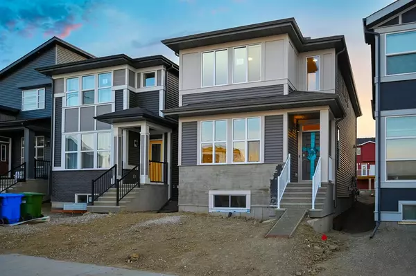 Calgary, AB T3R 1S6,77 Edith Mews NW