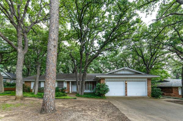 3604 Yellowstone Drive, Arlington, TX 76013