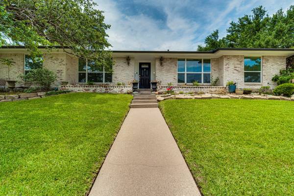 3411 Country Club Road, Pantego, TX 76013