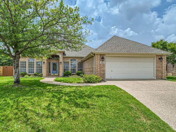 6 Nora Court, Pantego, TX 76013