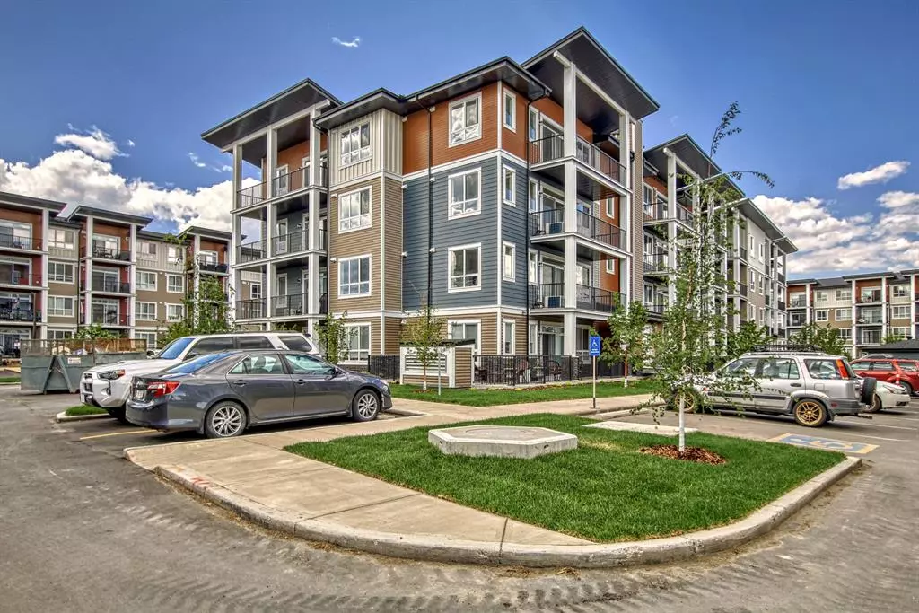 Calgary, AB T2X 5E2,25 Walgrove WALK SE #303