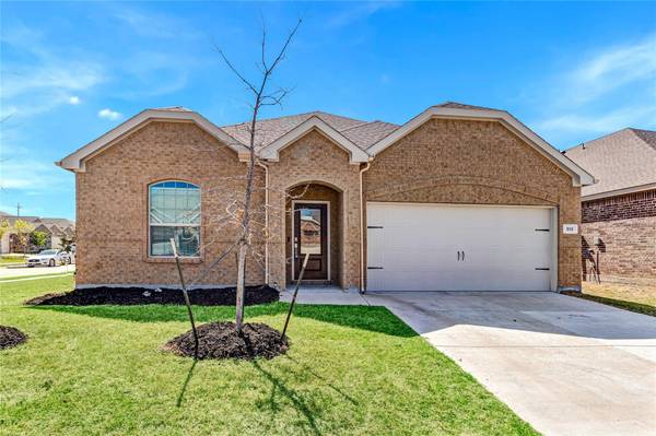 513 Robinson Way, Fate, TX 75189