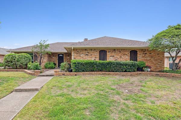 2228 Valley Mill, Carrollton, TX 75006