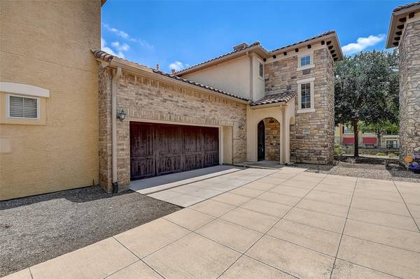 605 Via Ravello, Irving, TX 75039