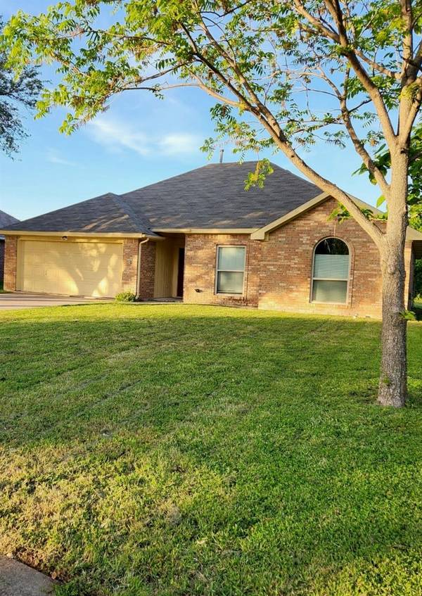 711 Azalea Drive, Forney, TX 75126