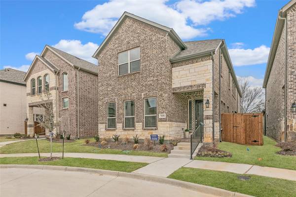 7656 Regal Lane,  North Richland Hills,  TX 76180