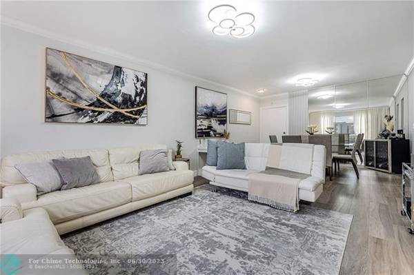 Pompano Beach, FL 33060,330 S Cypress Rd #624