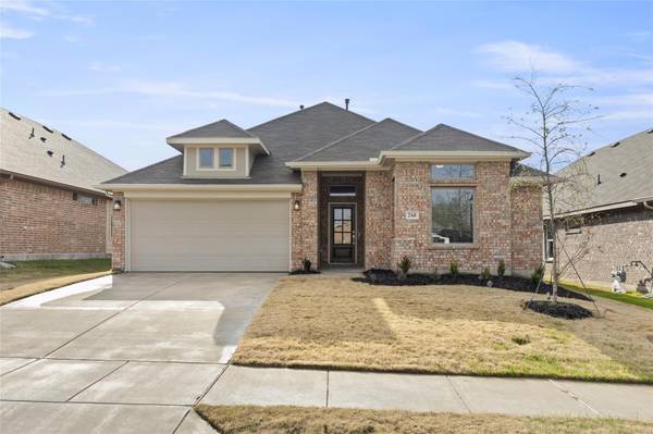 266 Tallgrass Drive, Lavon, TX 75166