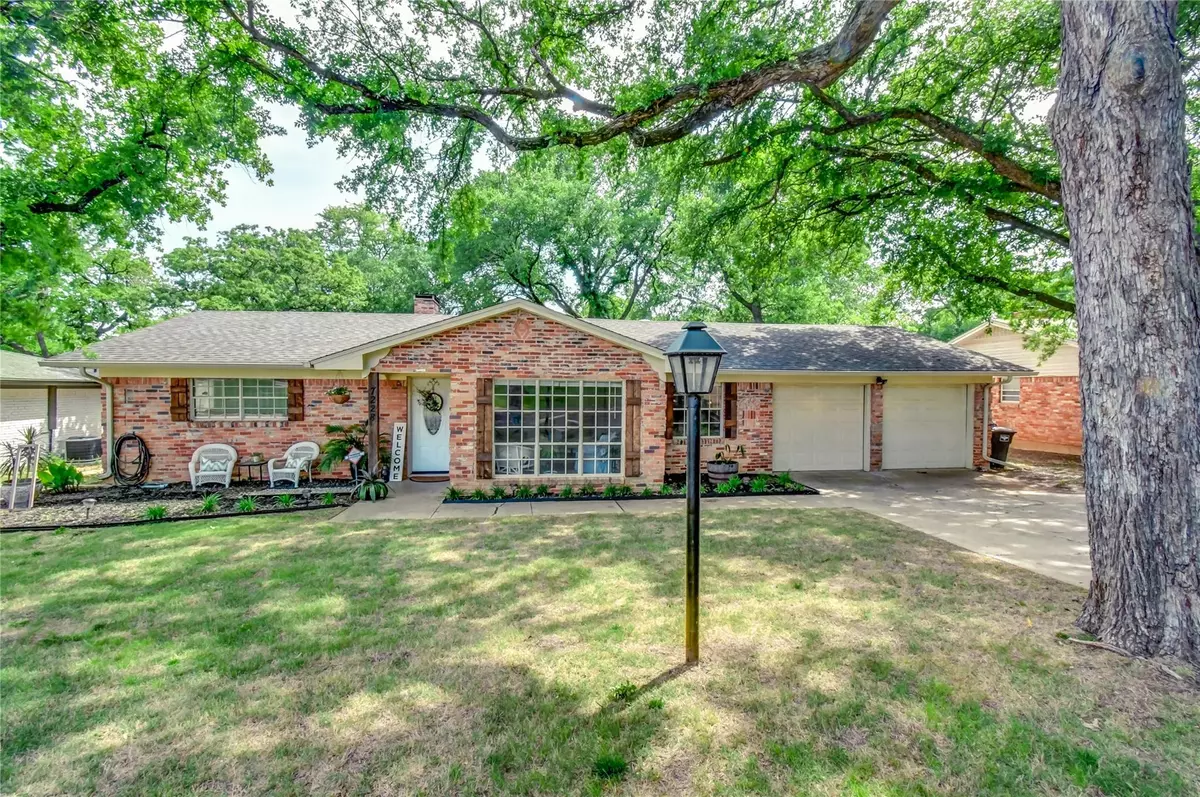 Fort Worth, TX 76112,7228 Normandy Road