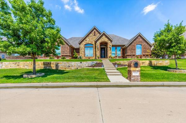 7600 Eagle Ridge Circle, Fort Worth, TX 76179