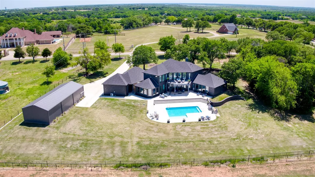 2892 Rock Hill Road, Aubrey, TX 76227