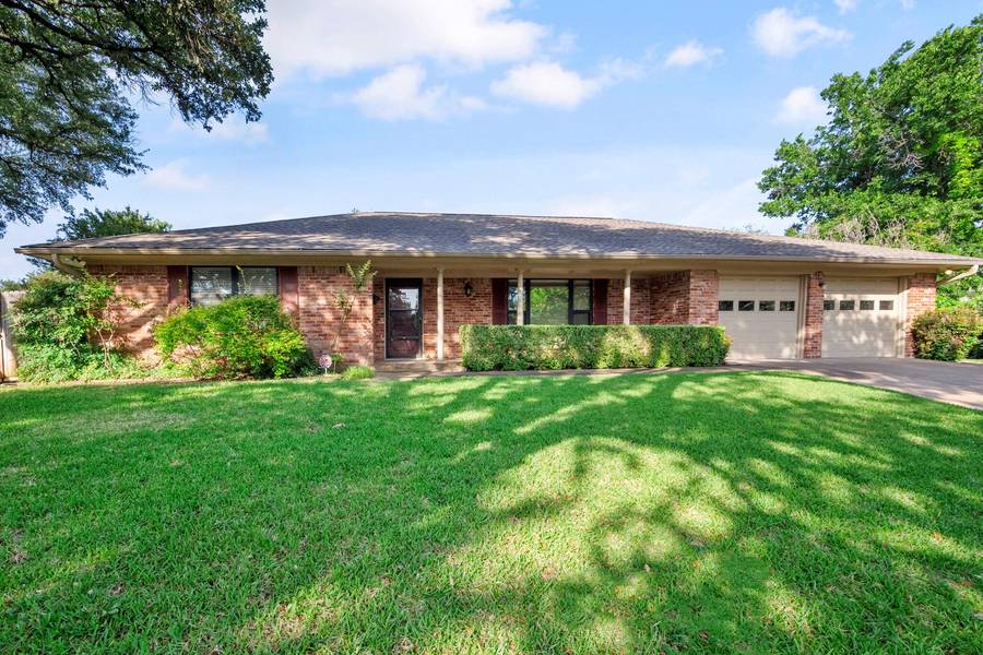 4608 Westhaven Court, Fort Worth, TX 76132