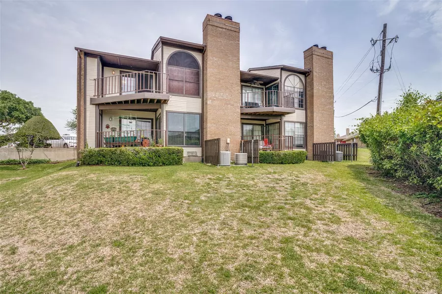 213 Henry M Chandler Drive, Rockwall, TX 75032