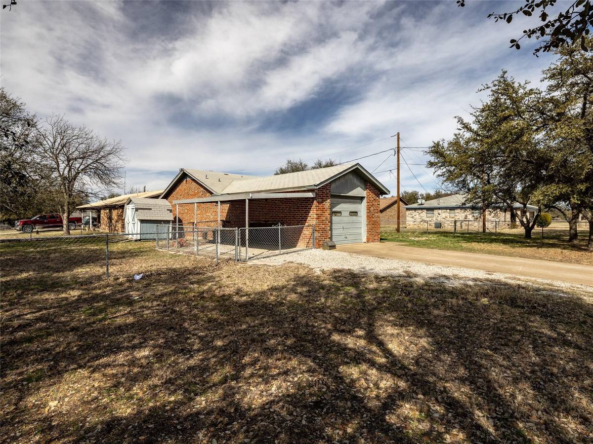 Ranger, TX 76470,38 Oakcrest Drive