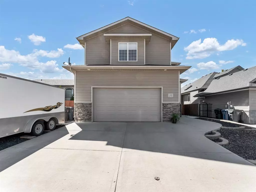 Medicine Hat, AB T1B4Y7,129 Sunwood CRES SW